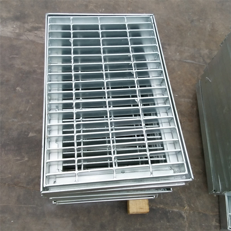 鋼格板踏步板圖片2 鋼格板踏步板圖片2