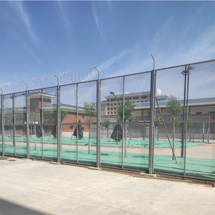 福建戒毒所防逃脫鋼網墻圖片2 福建戒毒所防逃脫鋼網墻圖片2