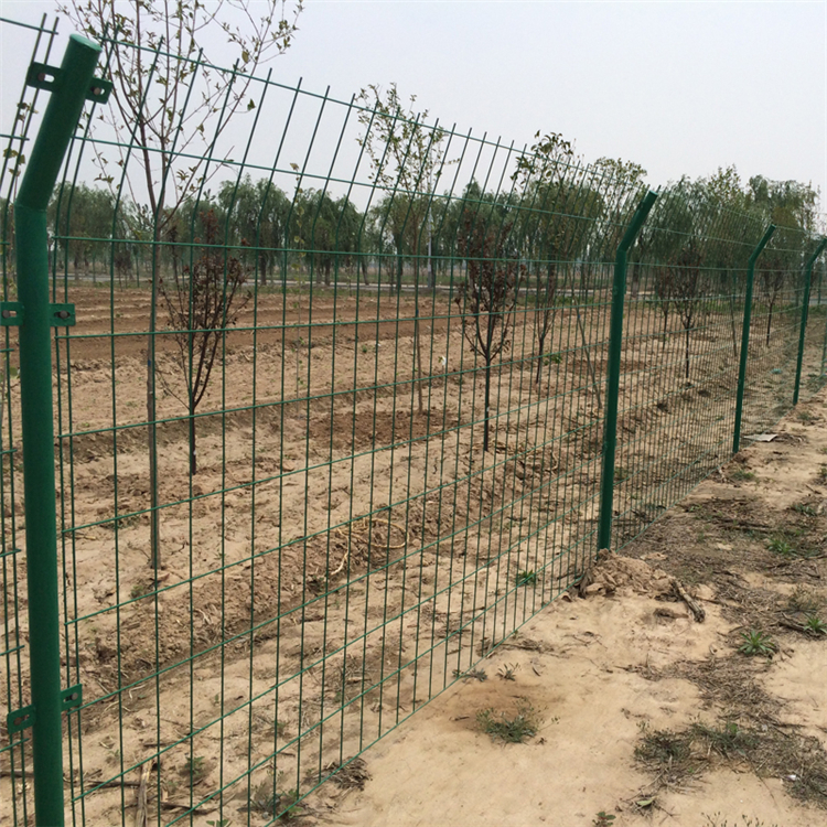 河南養(yǎng)殖場圍欄網(wǎng)圖片2 河南養(yǎng)殖場圍欄網(wǎng)圖片2