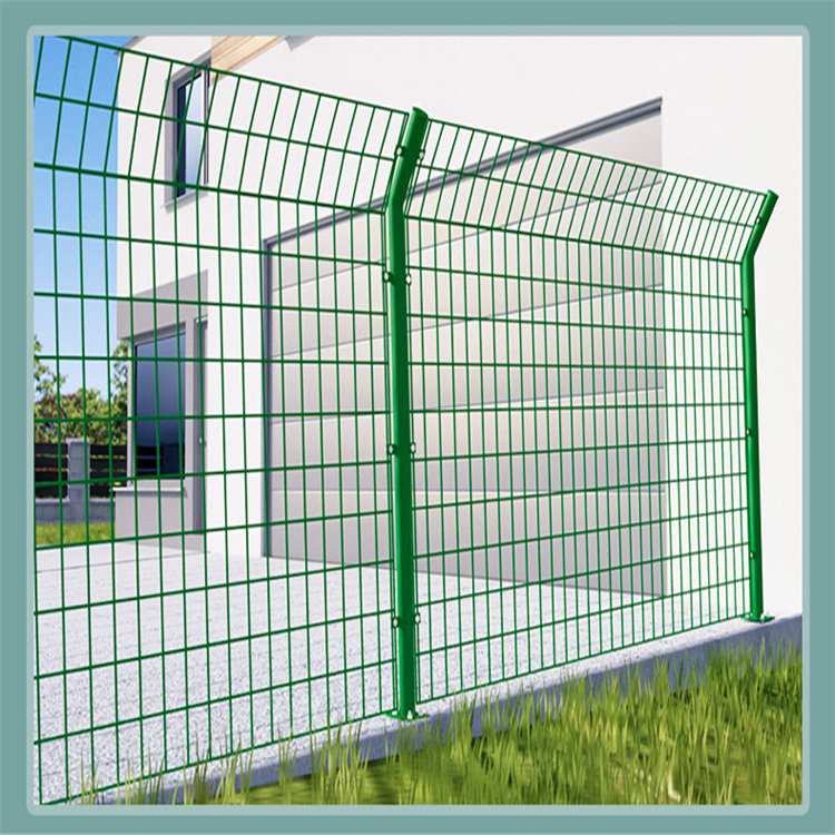 安徽農場圍墻鐵絲網圖片1 安徽農場圍墻鐵絲網圖片1