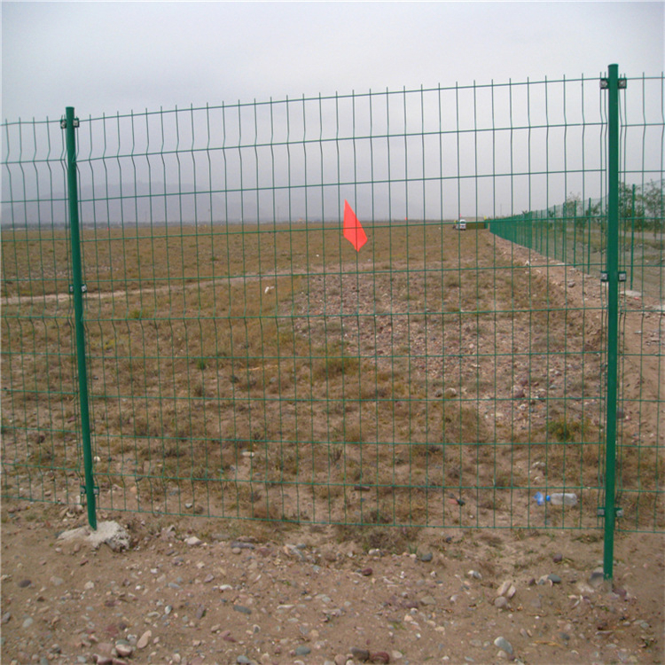 光伏護欄網(wǎng)圍欄網(wǎng)圖片3