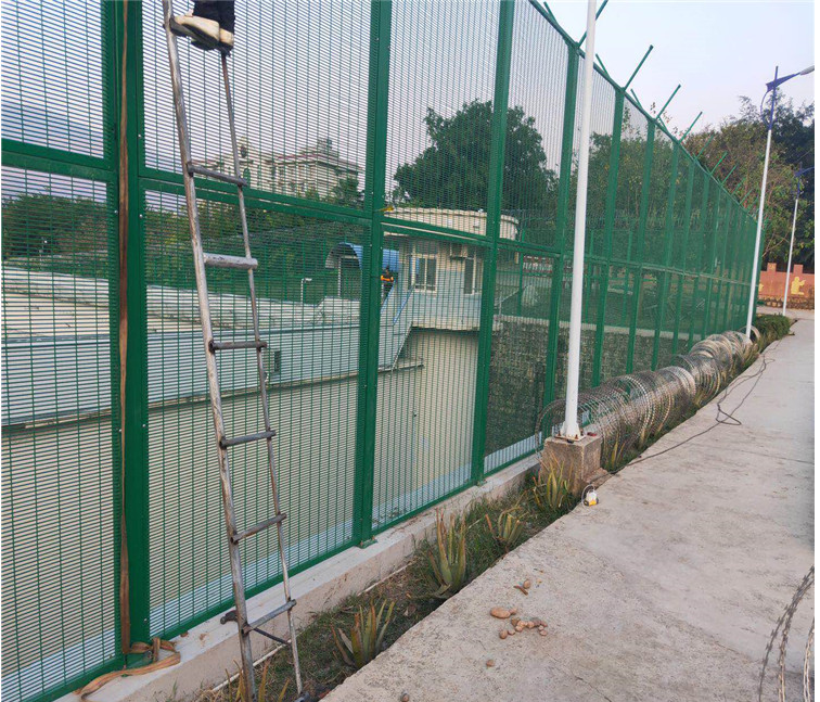 監(jiān)獄358密紋網(wǎng)圖片2 監(jiān)獄358密紋網(wǎng)圖片2