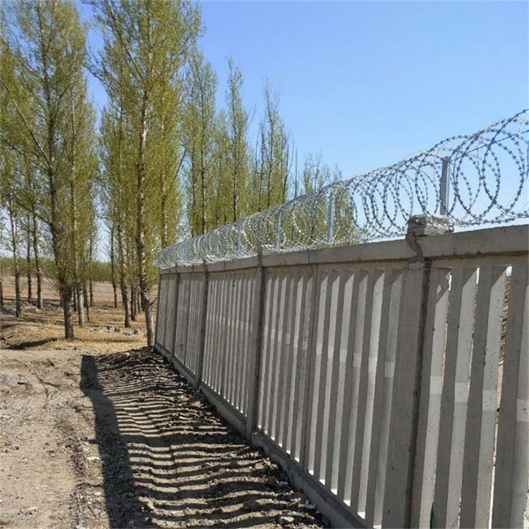 蛇腹型刀片刺繩圖片2 蛇腹型刀片刺繩圖片2