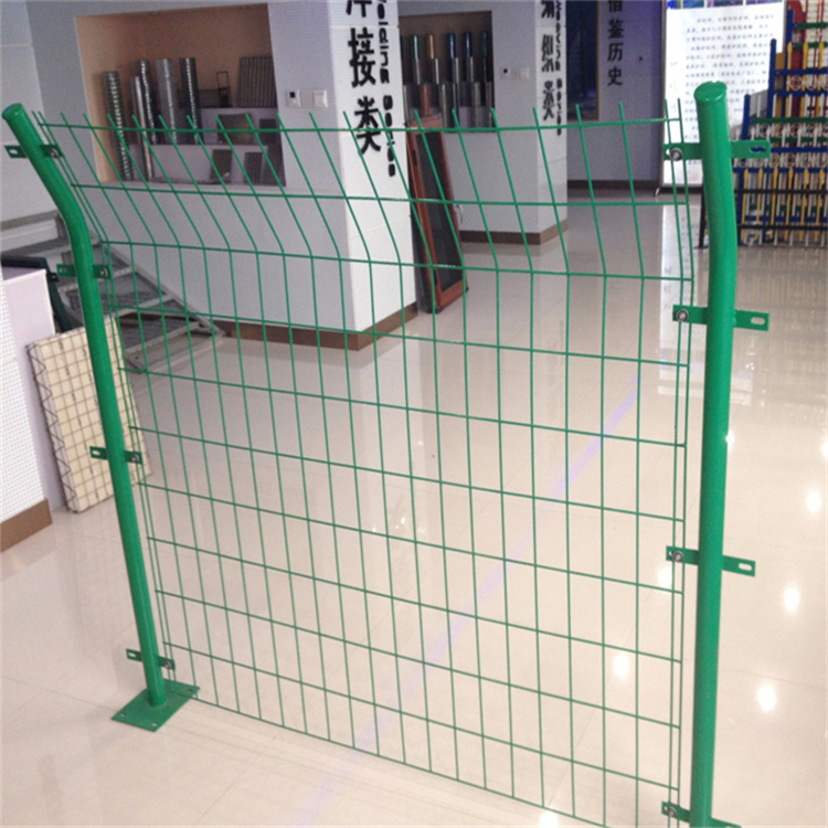 福建高速公路隔離柵圖片3 福建高速公路隔離柵圖片3