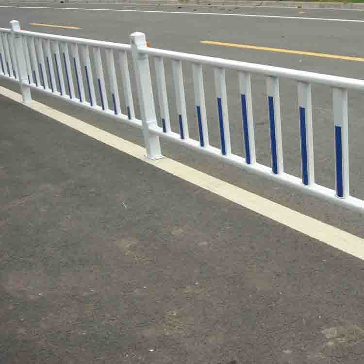 道路中間隔離護欄圖片4 道路中間隔離護欄圖片4
