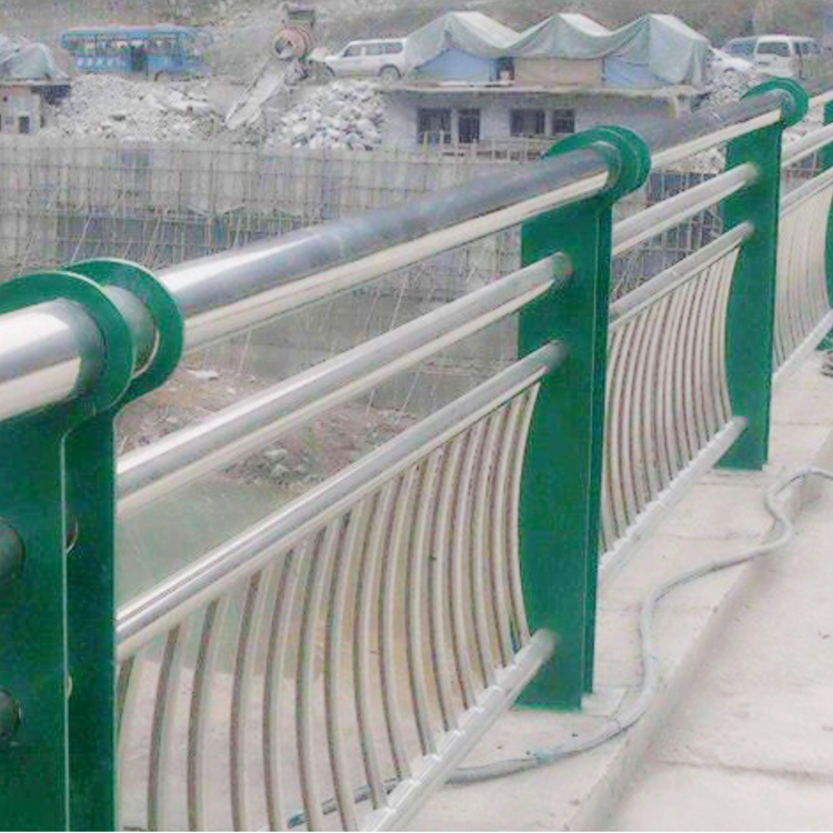 貴州高速橋梁護(hù)欄圖片3 貴州高速橋梁護(hù)欄圖片3