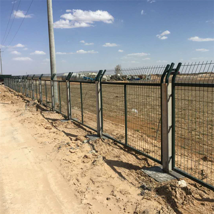 陜西高速鐵路防護柵欄圖片4