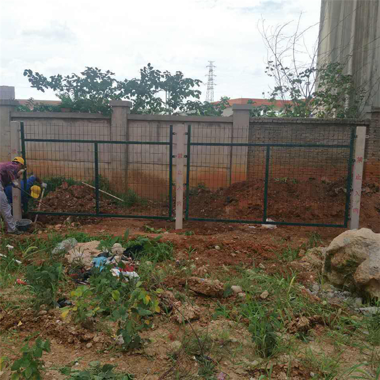 新疆鐵路沿線隔離網