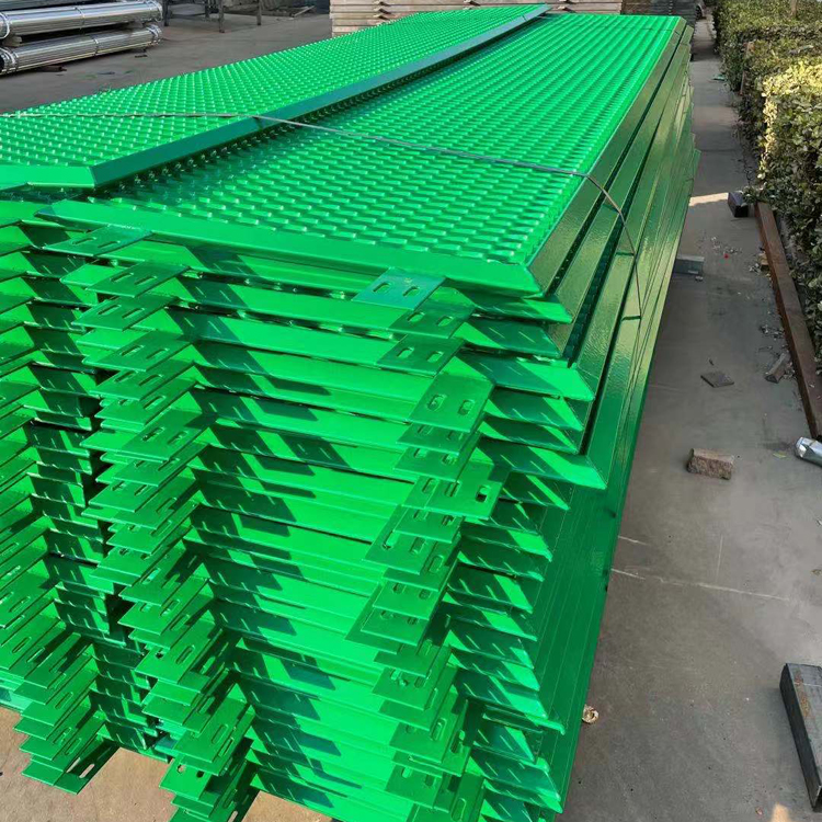 新疆高速中央防眩網(wǎng)