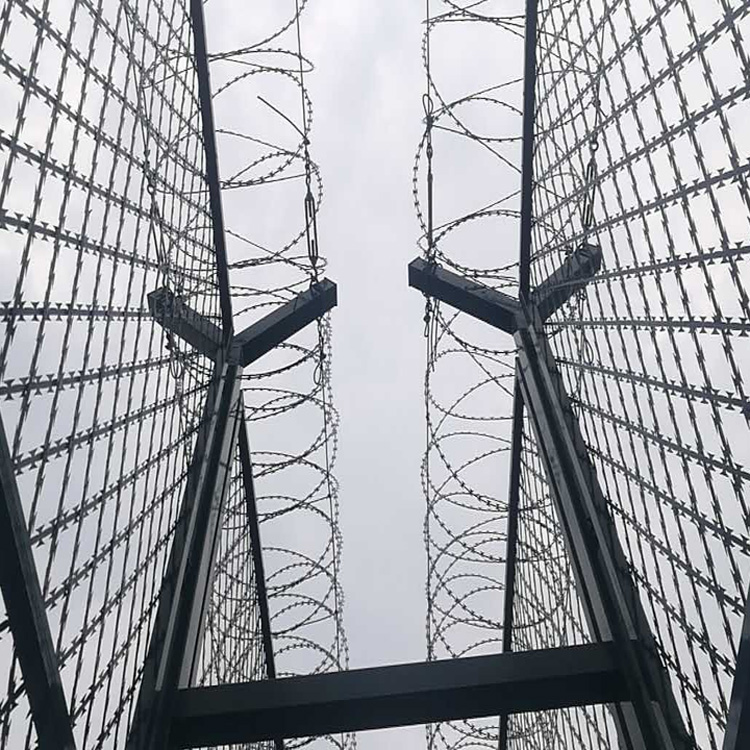 山東監獄外側金屬隔離網圖片3