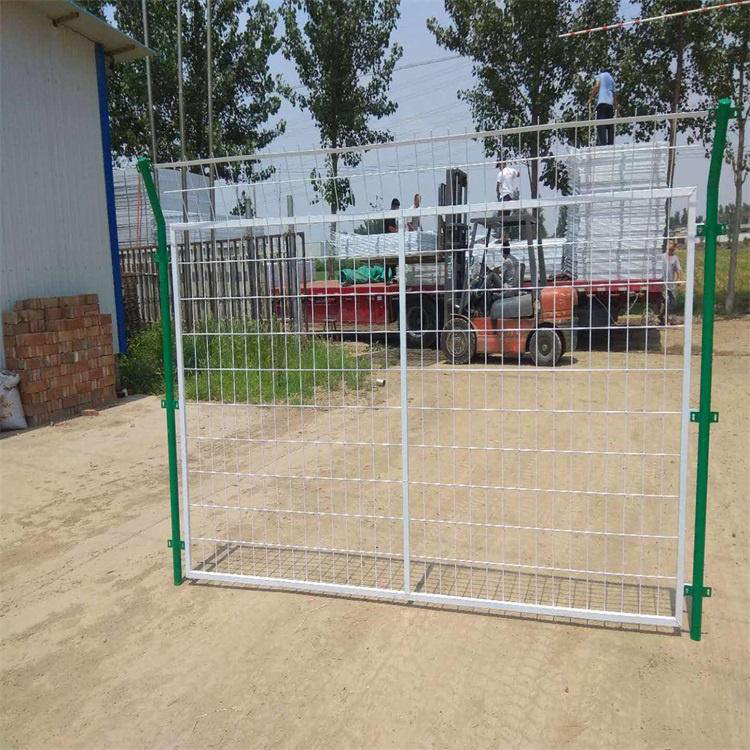 河南光伏太陽能發電設施隔離防護網圖片3 河南光伏太陽能發電設施隔離防護網圖片3