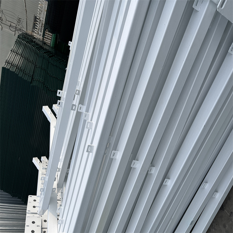 江蘇水源地保護區圍欄工程案例圖片3 江蘇水源地保護區圍欄工程案例圖片3