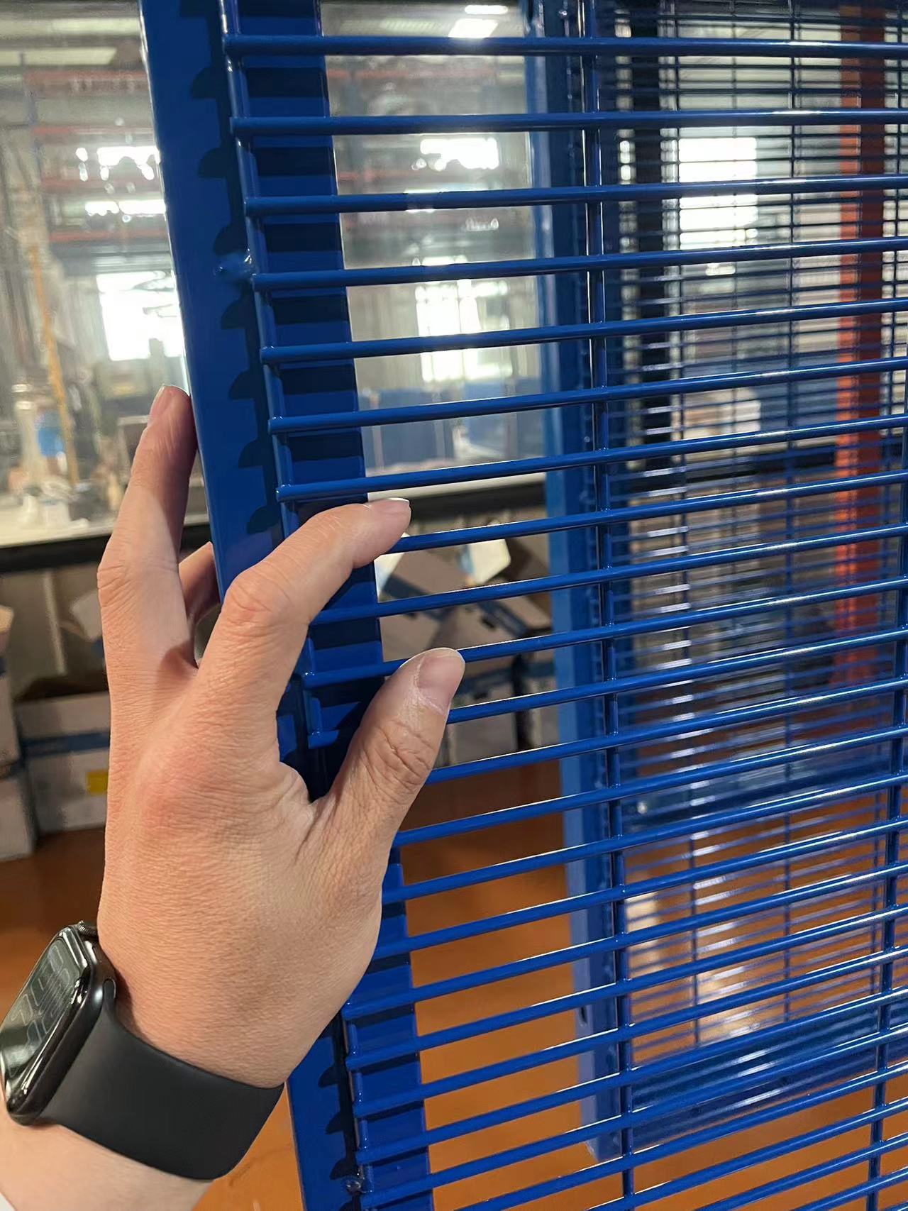 江蘇監獄密紋網隔離網圍欄應用場景圖片3 江蘇監獄密紋網隔離網圍欄應用場景圖片3