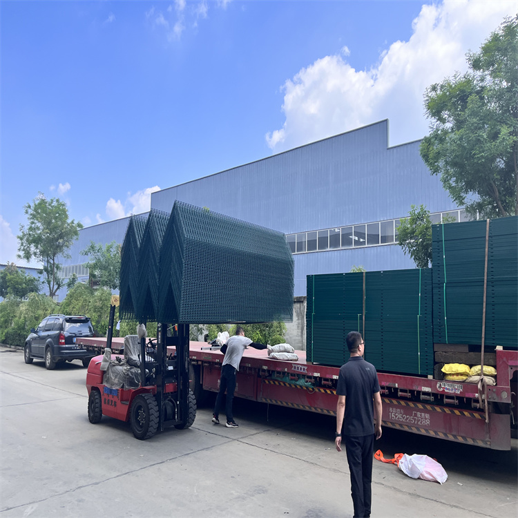 四川珠海某機場圍欄的設計