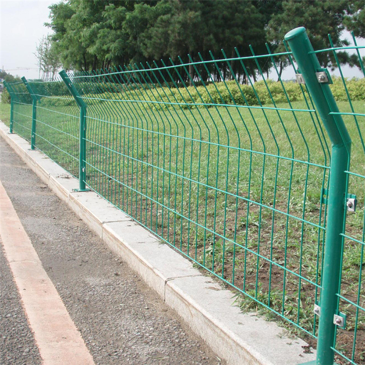 公路隔離柵護(hù)欄圖片1 公路隔離柵護(hù)欄圖片1