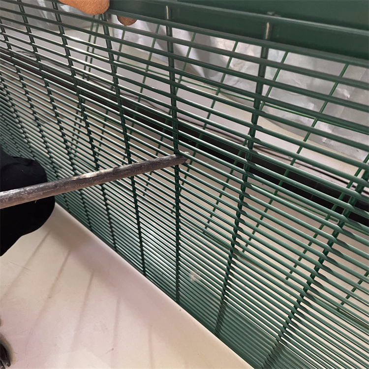 監(jiān)獄358密紋網(wǎng)圍欄產(chǎn)品圖