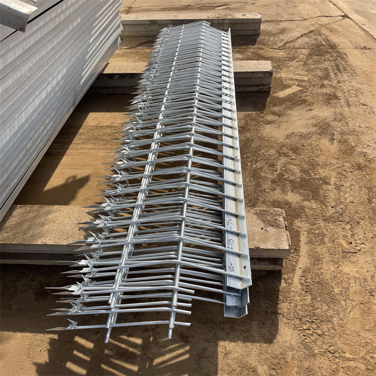 鐵路熱鍍鋅防爬刺價(jià)格差距巨大圖片4 鐵路熱鍍鋅防爬刺價(jià)格差距巨大圖片4