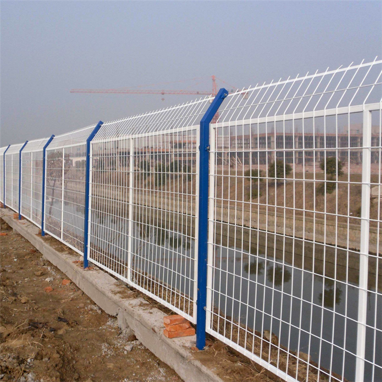 貴州干渠河道金屬鐵絲網圖片5 貴州干渠河道金屬鐵絲網圖片5