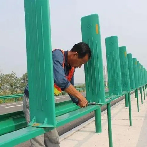 高速公路隔離柵護欄品質保障圖片1 高速公路隔離柵護欄品質保障圖片1