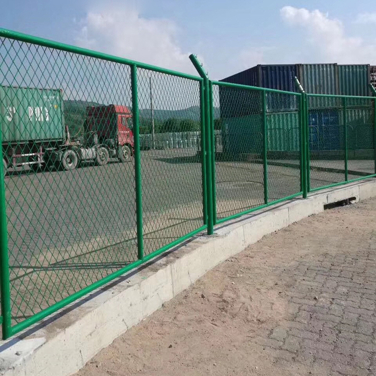 海關(guān)自貿(mào)保稅區(qū)金屬隔離網(wǎng)圖片2 海關(guān)自貿(mào)保稅區(qū)金屬隔離網(wǎng)圖片2