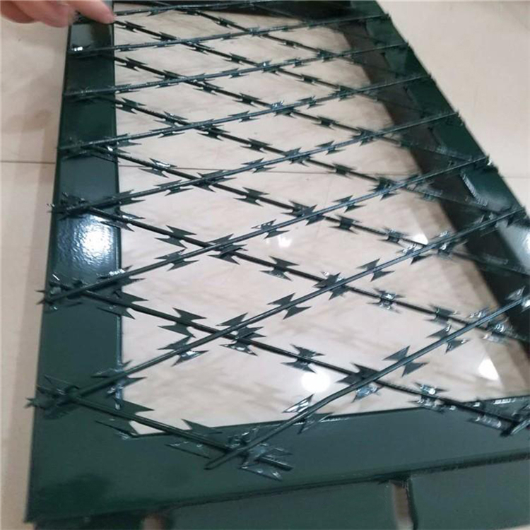 廣東監獄焊接刀片隔離網不銹鋼刀刺圖片1