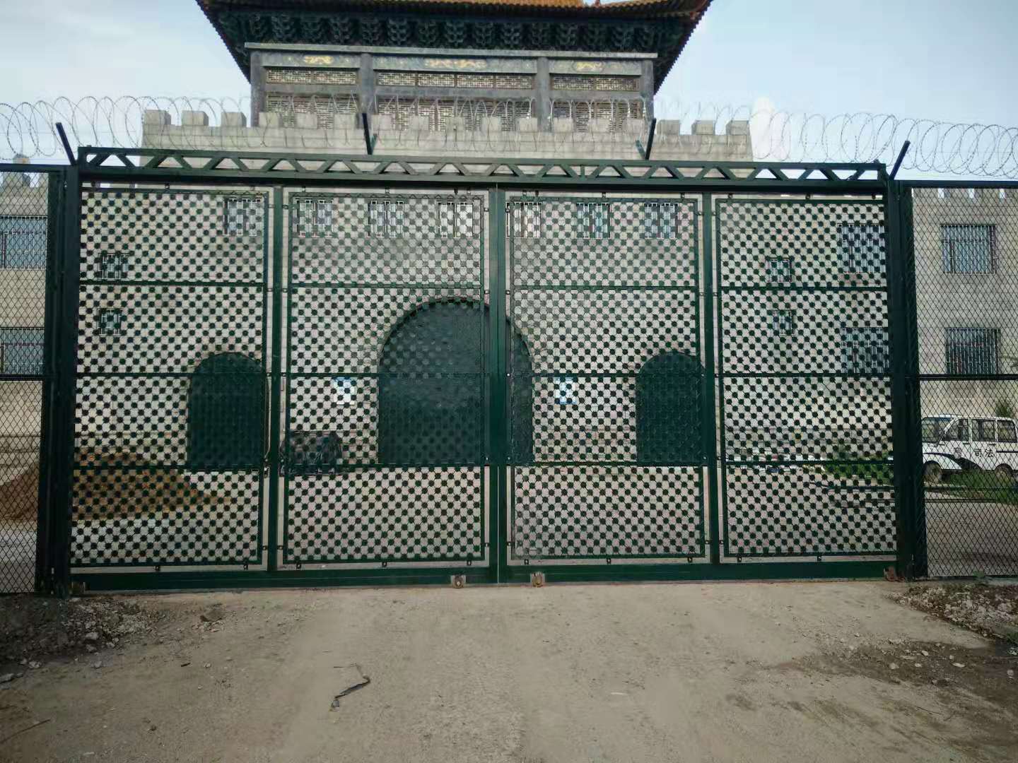 廣東監獄焊接刀片隔離網不銹鋼刀刺圖片8