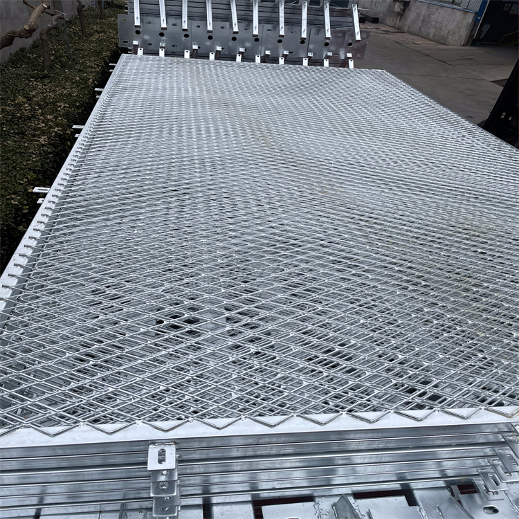 福建橋梁金屬防拋網護欄制造商圖片5 福建橋梁金屬防拋網護欄制造商圖片5