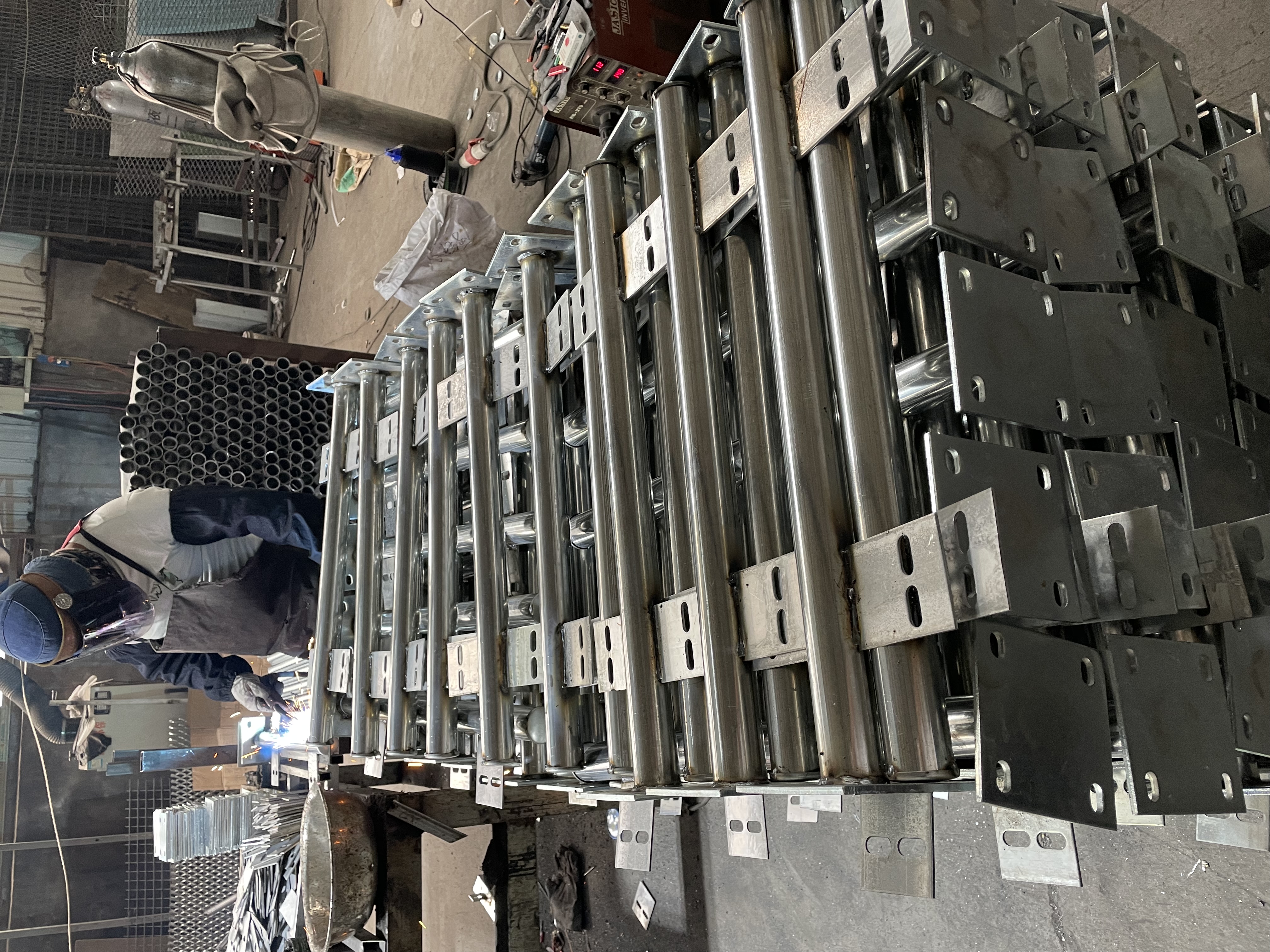 高速公路防眩網護欄價格圖片3 高速公路防眩網護欄價格圖片3