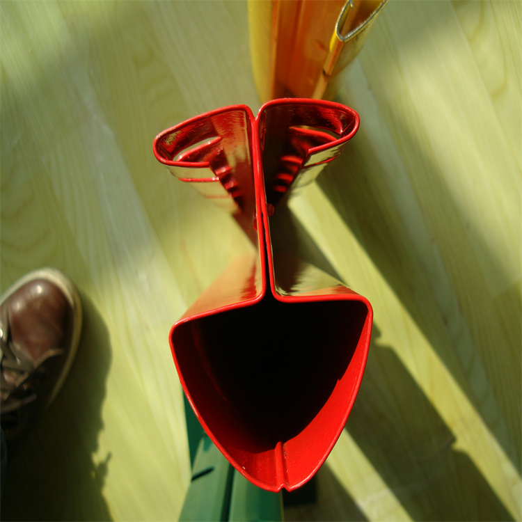 安徽桃型柱景觀園區(qū)金屬隔離網(wǎng)圖片6 安徽桃型柱景觀園區(qū)金屬隔離網(wǎng)圖片6