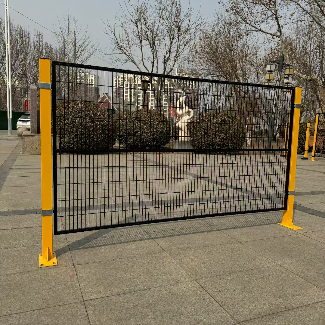 碼垛機(jī)器人安全隔離網(wǎng)圍欄圖片7