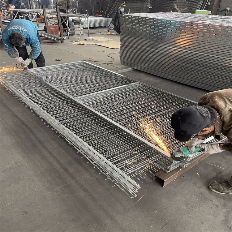 陜西高速公路隔離柵護欄圖片4 陜西高速公路隔離柵護欄圖片4