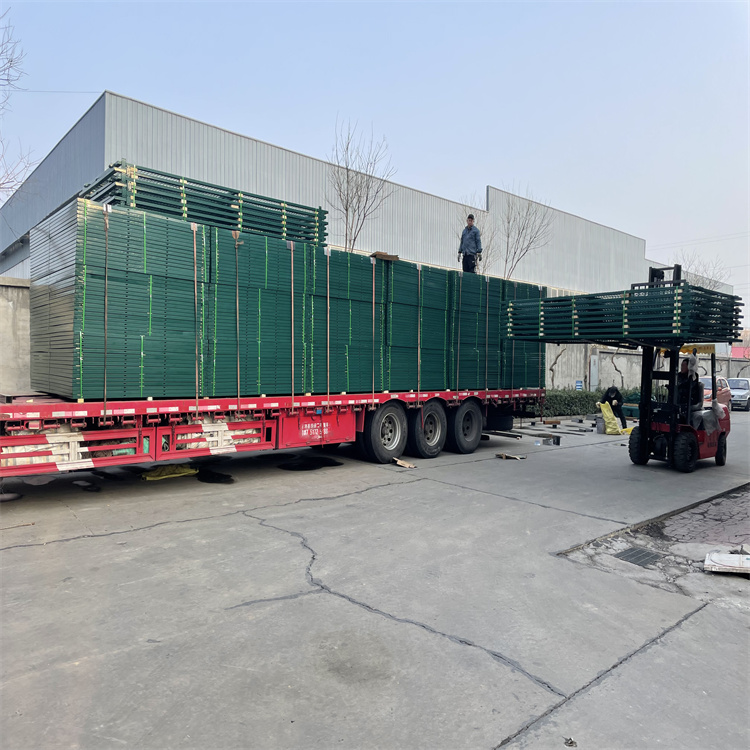 飛行區鋼筋網圍界